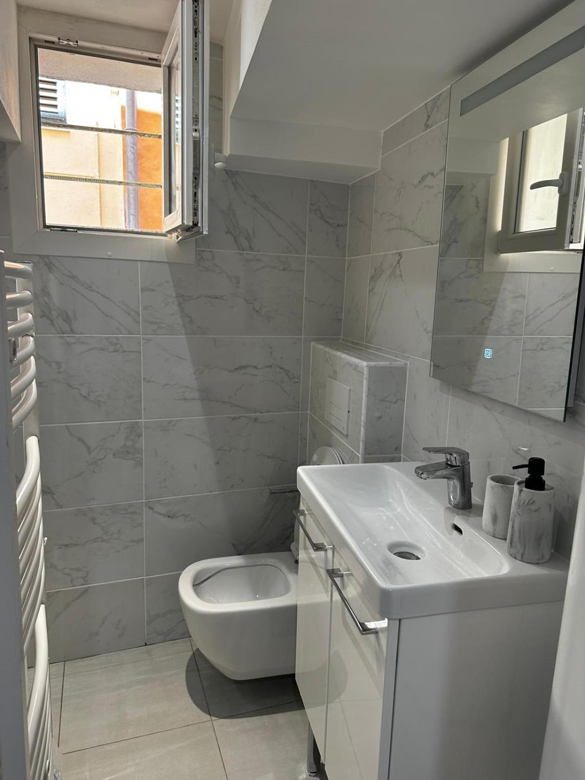 F2 Quartier Des Arts St Raphael Apartment แซ็งต์-ราฟาเอล ภายนอก รูปภาพ